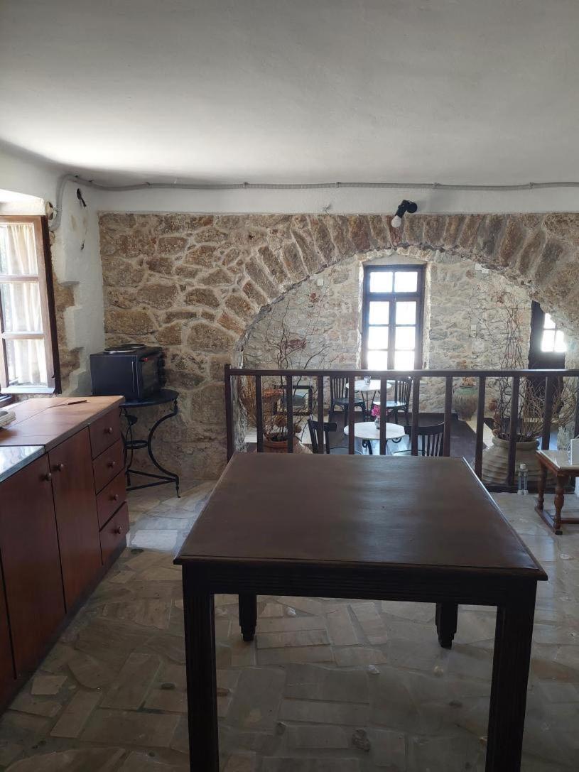 Belessi'S Mansion 1 Hotel Monemvasia Ngoại thất bức ảnh