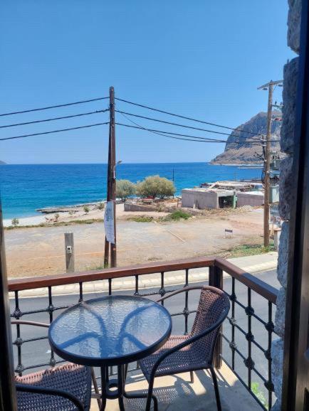 Belessi'S Mansion 1 Hotel Monemvasia Ngoại thất bức ảnh